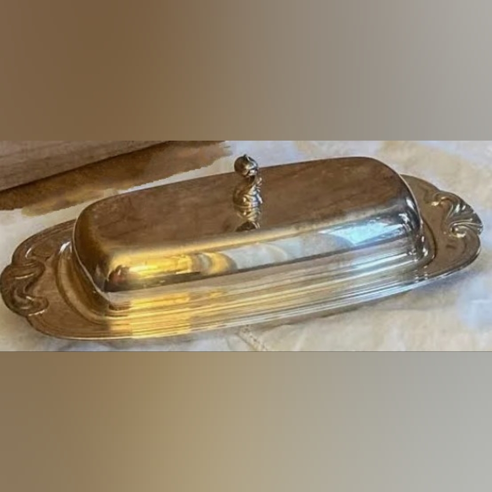 Wm A Rogers Butter Dish With Glass Insert